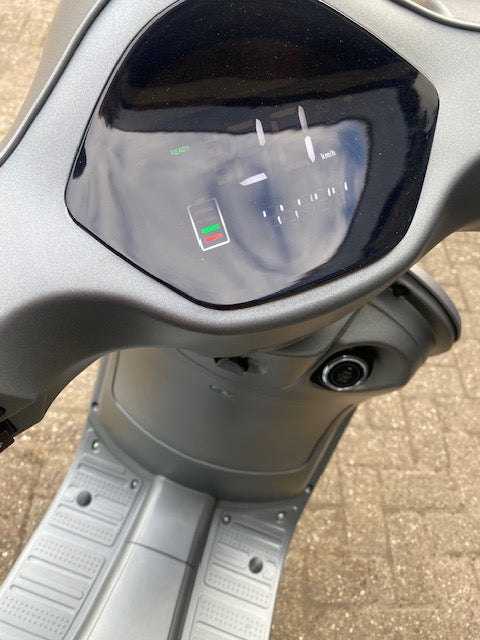 Santini Capri Met Bosch E-Motor