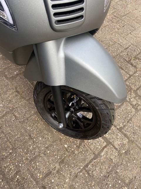 Santini Capri Met Bosch E-Motor